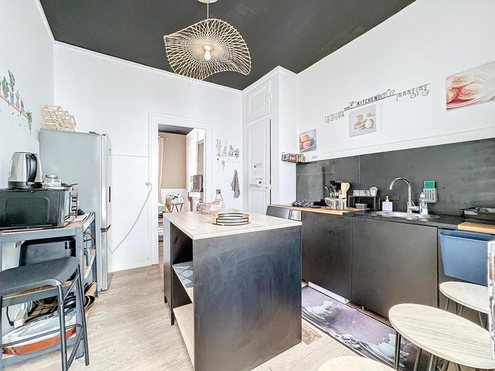 A1 Champagne Residence - 200 M2 14 Personnes 2 Toilets 4 Showers - Hyper Centre - Chalons En Champagne Exteriör bild