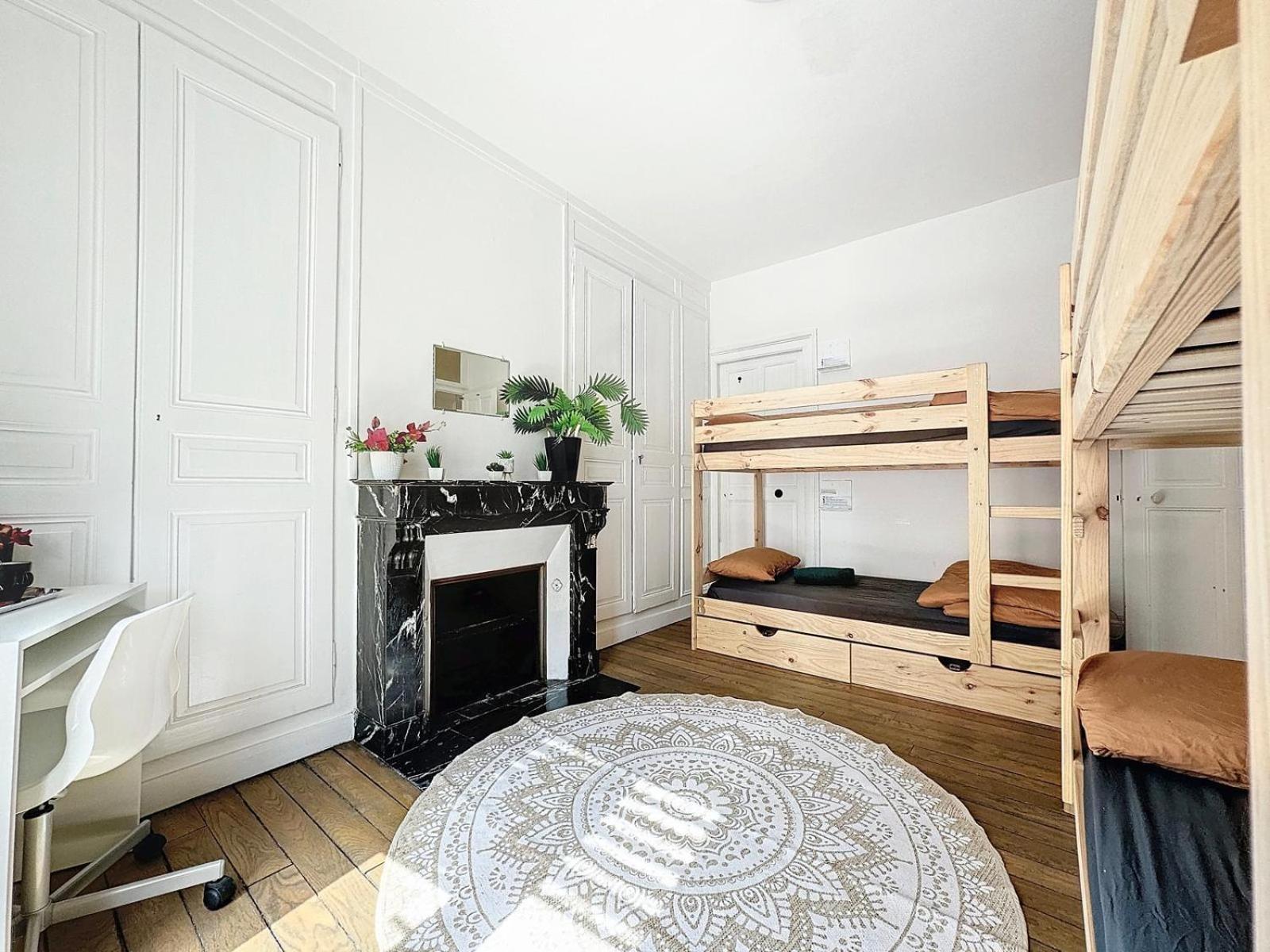 A1 Champagne Residence - 200 M2 14 Personnes 2 Toilets 4 Showers - Hyper Centre - Chalons En Champagne Exteriör bild