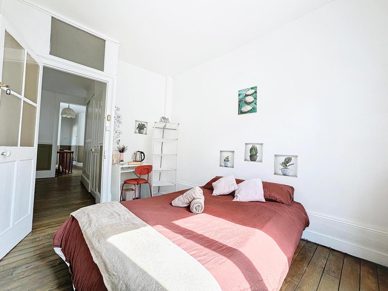 A1 Champagne Residence - 200 M2 14 Personnes 2 Toilets 4 Showers - Hyper Centre - Chalons En Champagne Exteriör bild