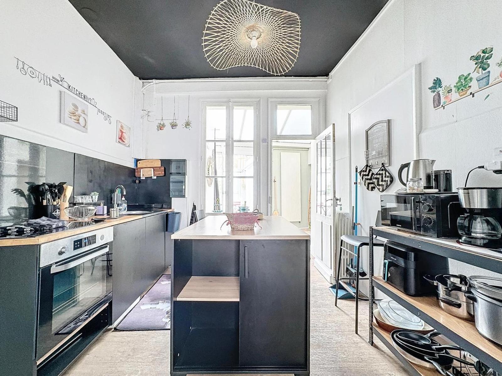 A1 Champagne Residence - 200 M2 14 Personnes 2 Toilets 4 Showers - Hyper Centre - Chalons En Champagne Exteriör bild