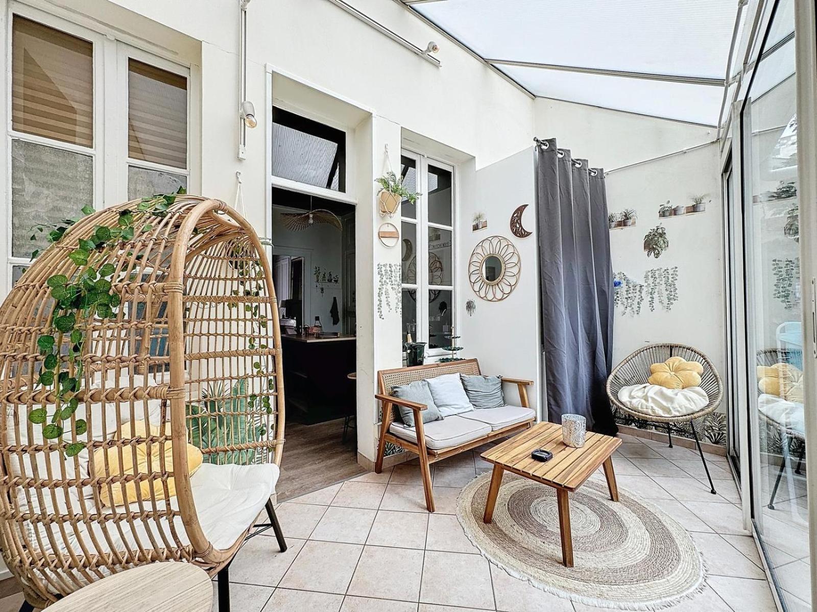 A1 Champagne Residence - 200 M2 14 Personnes 2 Toilets 4 Showers - Hyper Centre - Chalons En Champagne Exteriör bild