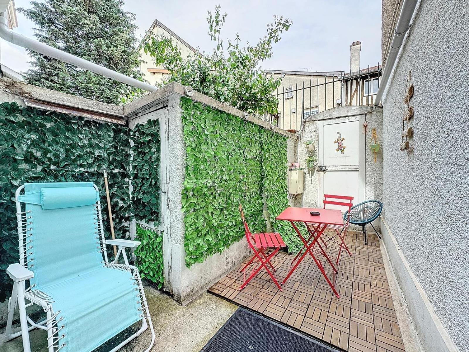 A1 Champagne Residence - 200 M2 14 Personnes 2 Toilets 4 Showers - Hyper Centre - Chalons En Champagne Exteriör bild