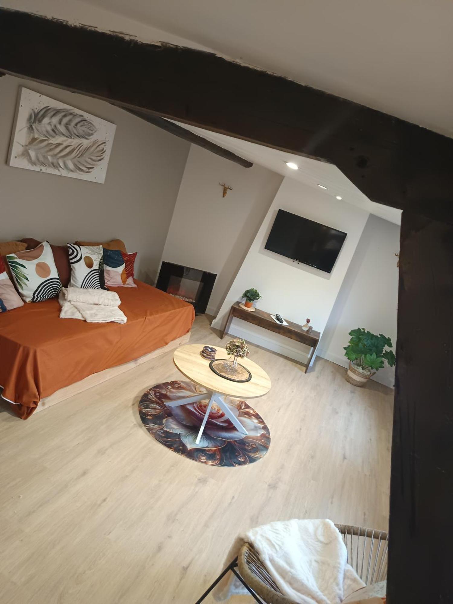 A1 Champagne Residence - 200 M2 14 Personnes 2 Toilets 4 Showers - Hyper Centre - Chalons En Champagne Exteriör bild